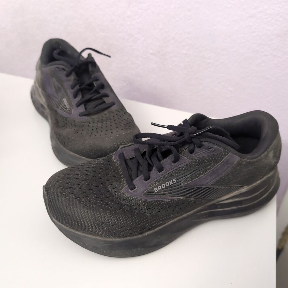 Brooks Adrenaline GTS 24 Shoes Womens 10 2E Black
